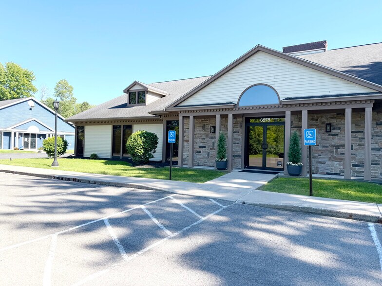 Primary Photo Of 6575 Kirkville Rd, East Syracuse Medical For Lease