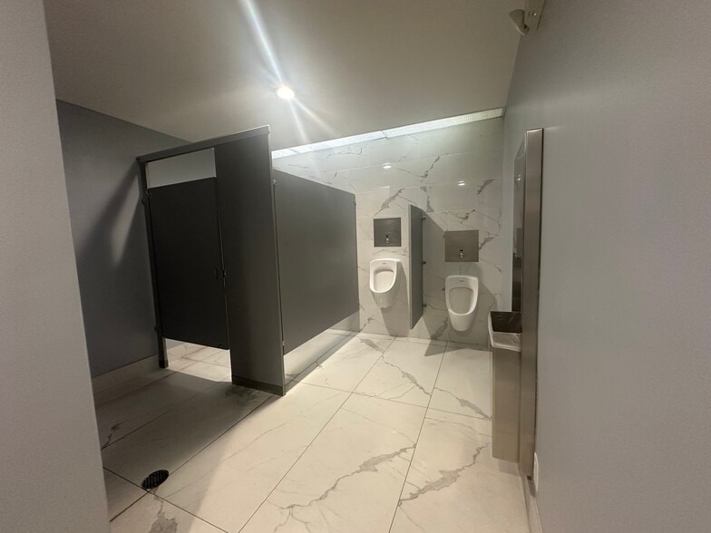 More Photos Of 13701 SW 88th St, Miami Office For Lease