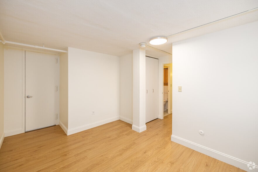 More Photos Of 490 Tremont St, Boston Apartments For Lease