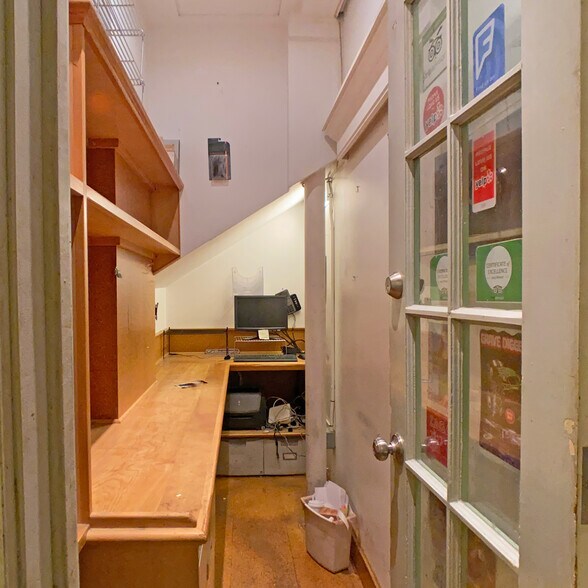 More Photos Of 46 Aborn St, Providence Office For Lease