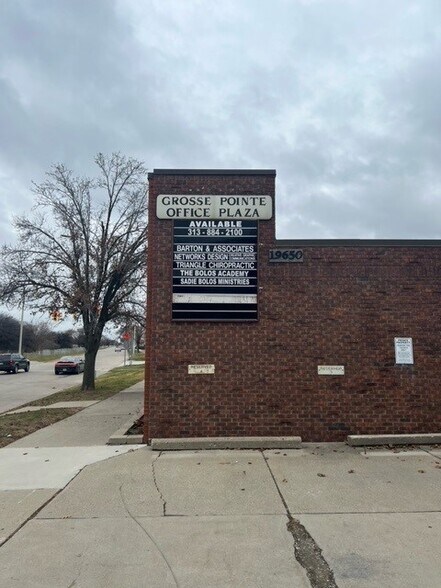 More Photos Of 19650 Harper Ave, Grosse Pointe Woods Medical For Sale