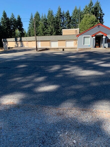 More Photos Of 9709 124th St E, Puyallup Specialty For Lease