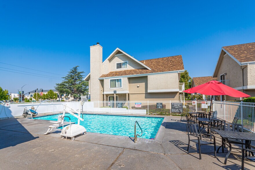 More Photos Of 1530 Howe Ave, Sacramento Hotel For Sale