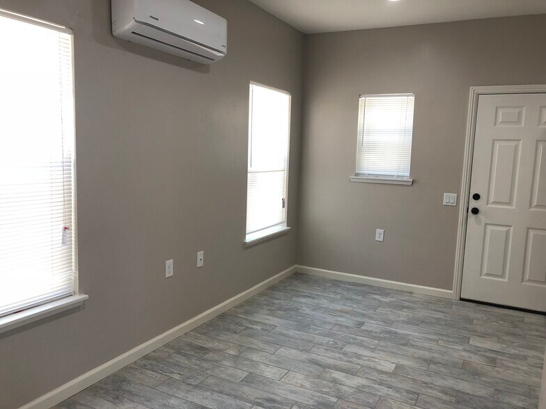 More Photos Of 5799 Arboga Rd, Olivehurst Specialty For Sale