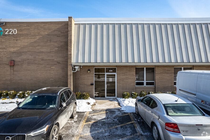 More Photos Of 220-230 Clay Ave, Lyndhurst Warehouse For Lease