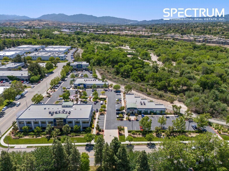 More Photos Of 25106 Avenue Tibbitts, Valencia Loft Creative Space For Sale