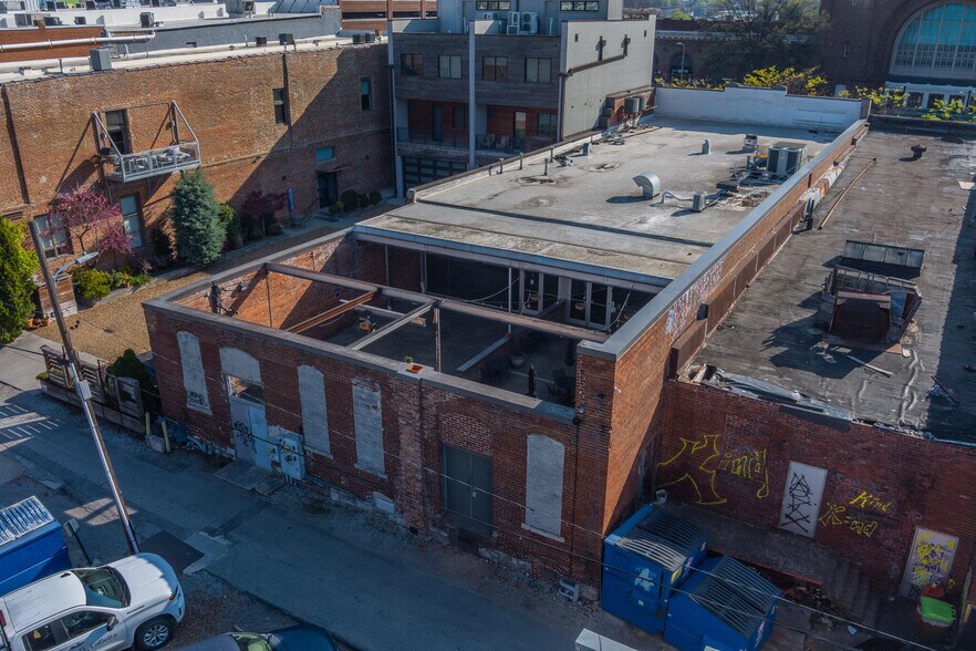 More Photos Of 1437 Market St, Chattanooga Storefront For Lease