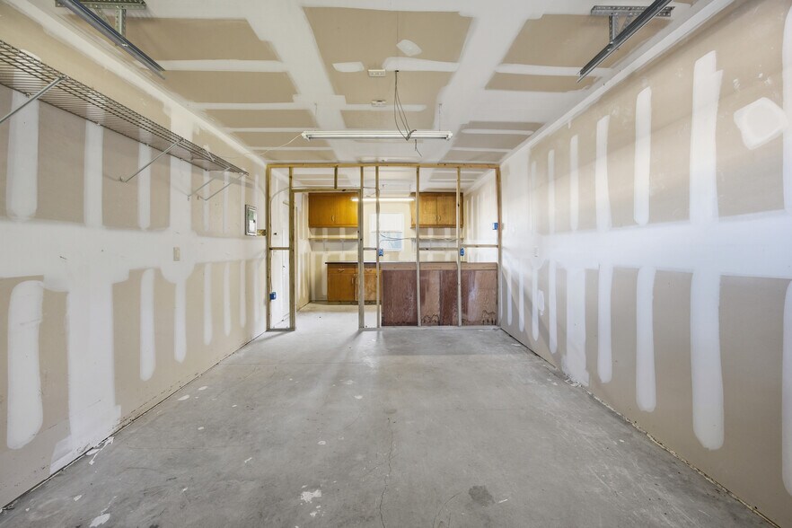 More Photos Of 527 NE 8th Ave, Ocala Office Residential For Sale