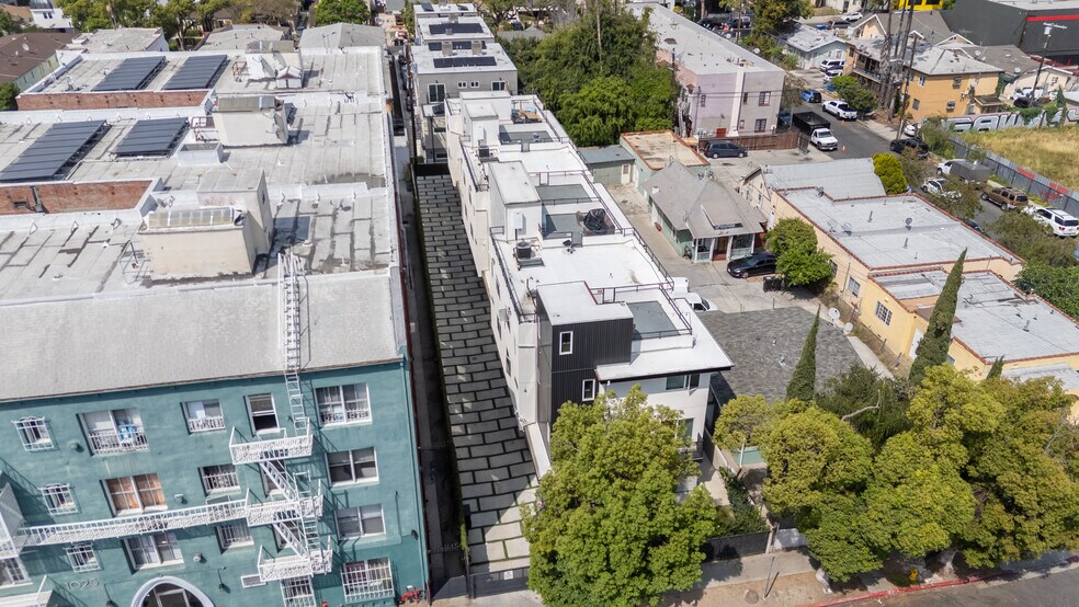 More Photos Of 1035 N Serrano Ave, Los Angeles Apartments For Sale