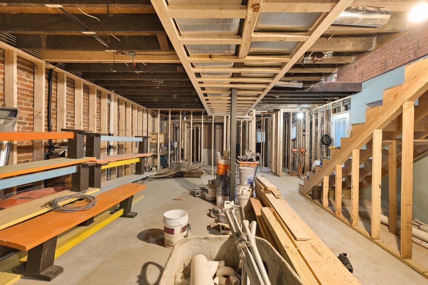 More Photos Of 2324 N Capitol St NW, Washington Storefront Retail Residential For Sale