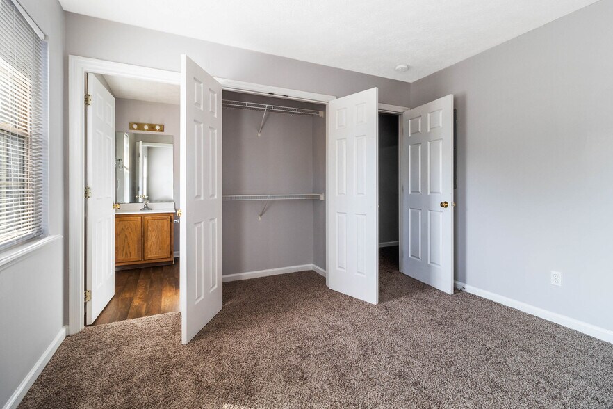 More Photos Of 3353-3375 Cove Lake Dr, Lexington Apartments For Sale