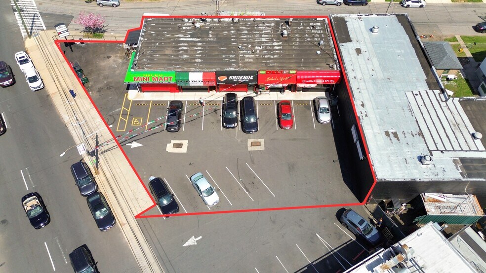 More Photos Of 1060 Richmond Rd, Staten Island Freestanding For Lease