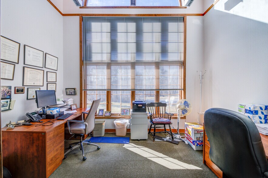 More Photos Of 48 Route 6, Yorktown Heights Medical For Lease