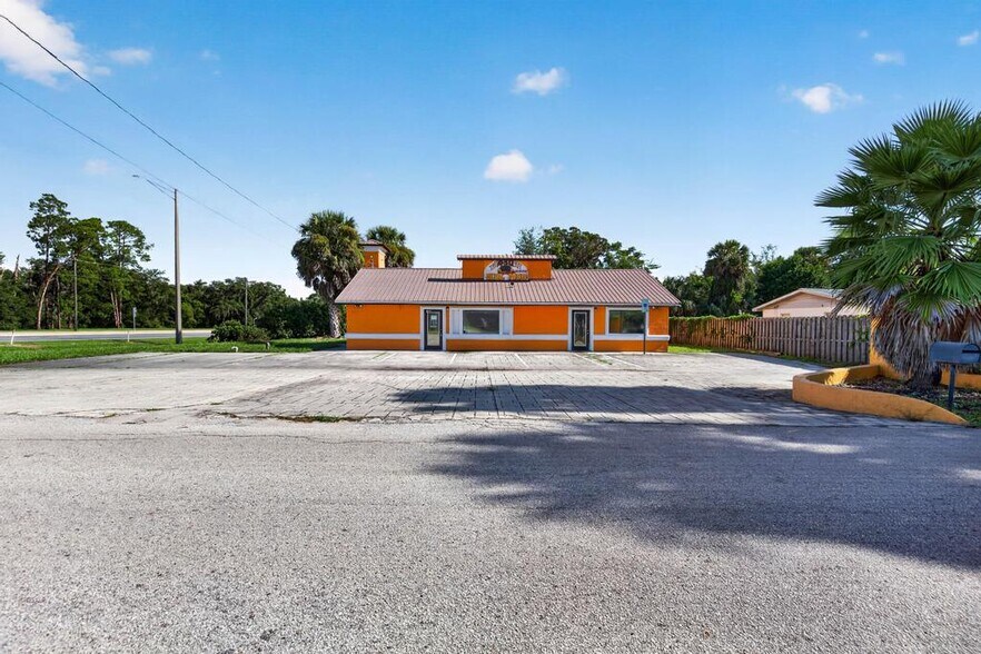More Photos Of 102 Phillips Dairy Rd, Palatka Restaurant For Sale