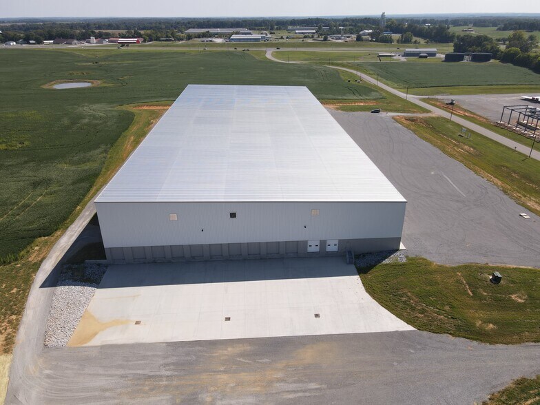 More Photos Of 322 International Drive, Cadiz Distribution For Sale