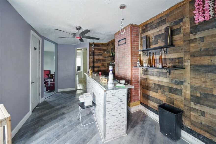 More Photos Of 501 Florida Ave NW, Washington Restaurant For Lease