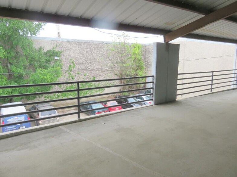 More Photos Of 4900 SE Loop 820, Fort Worth Office For Lease