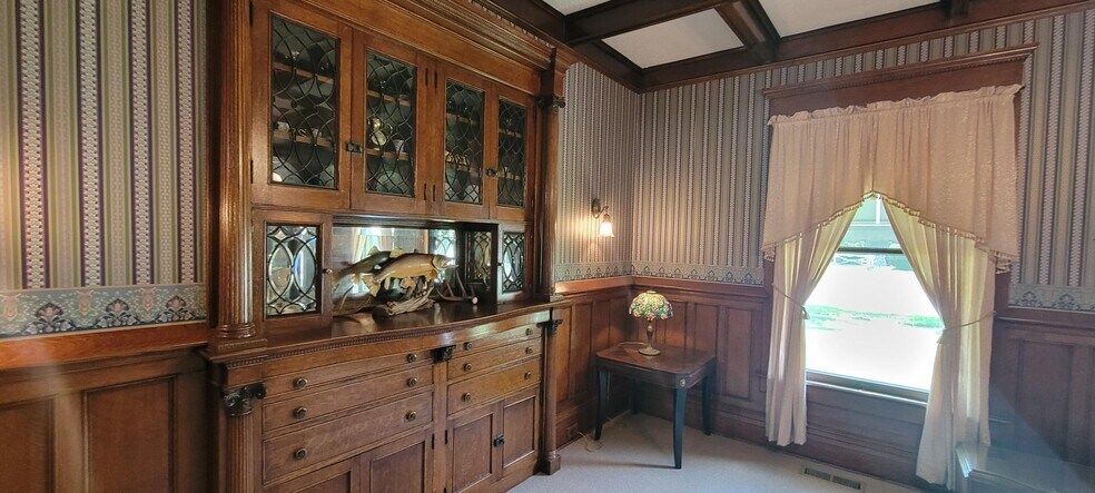 More Photos Of 3030 Michigan St, South Bend Office For Sale