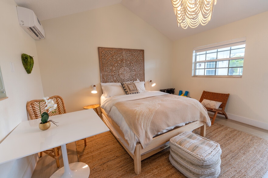 More Photos Of 2502 Tamarind Dr, Hutchinson Island Hotel For Sale