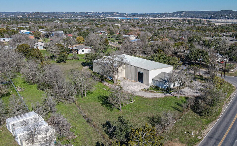 More Photos Of 5206 Beacon Dr, Austin Warehouse For Lease