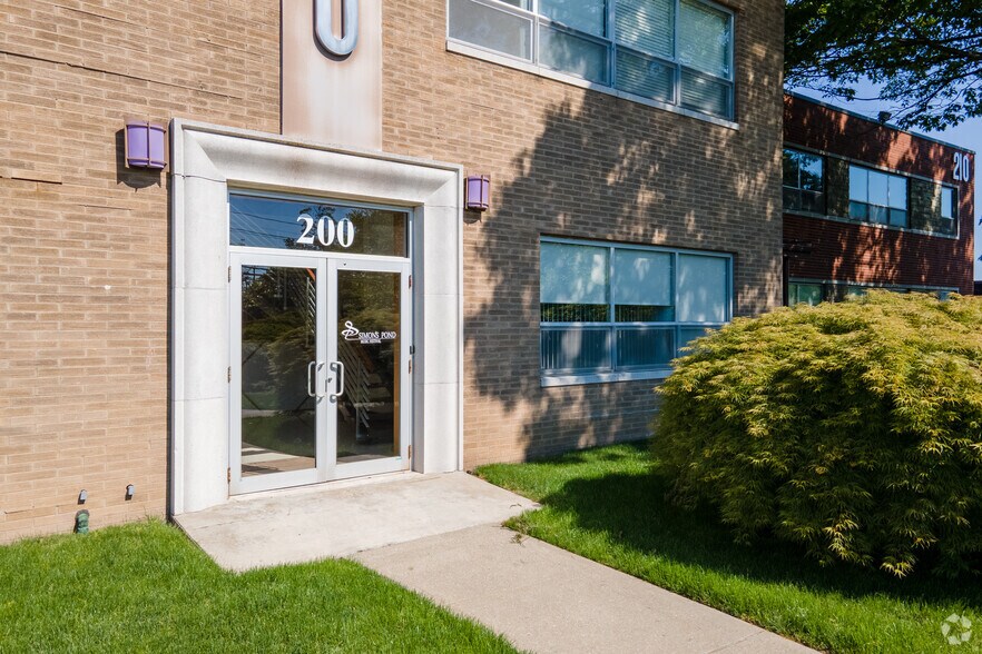 More Photos Of 190-210 Sylvan Ave, Englewood Cliffs Office For Lease