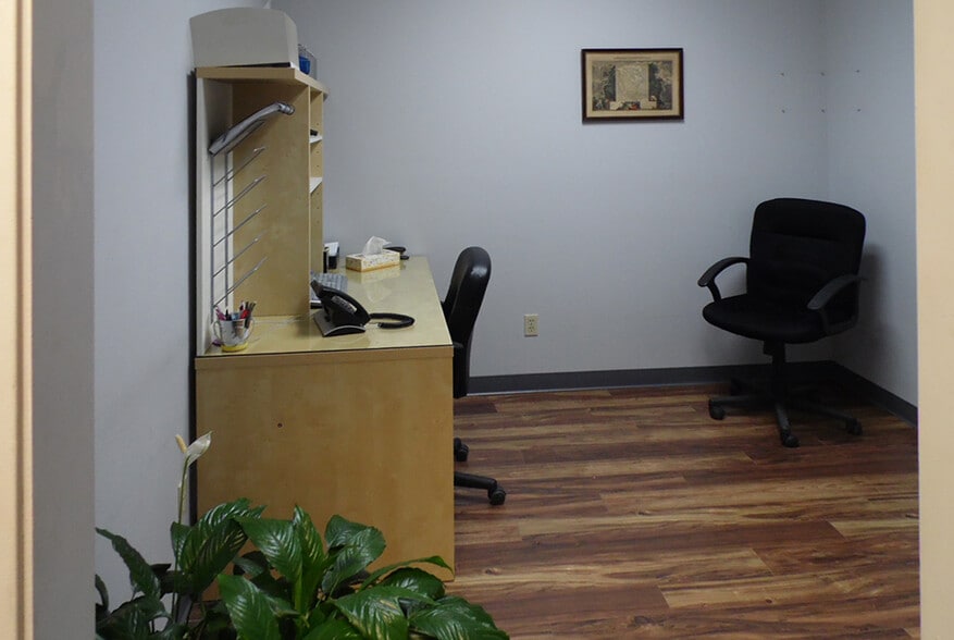 More Photos Of 15920 Kuykendahl Rd, Houston Auto Repair For Sale