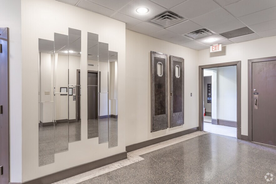 More Photos Of 101-103 W Main St, Durham Office For Lease