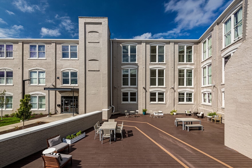 More Photos Of 2658 Scranton Rd, Cleveland Apartments For Lease