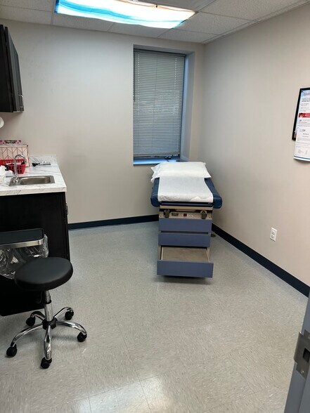 More Photos Of 5972 Rt-31, Cicero Office For Lease