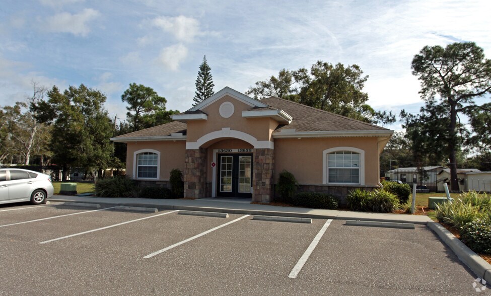 More Photos Of 13630-13632 W Hillsborough Ave, Tampa Medical For Sale