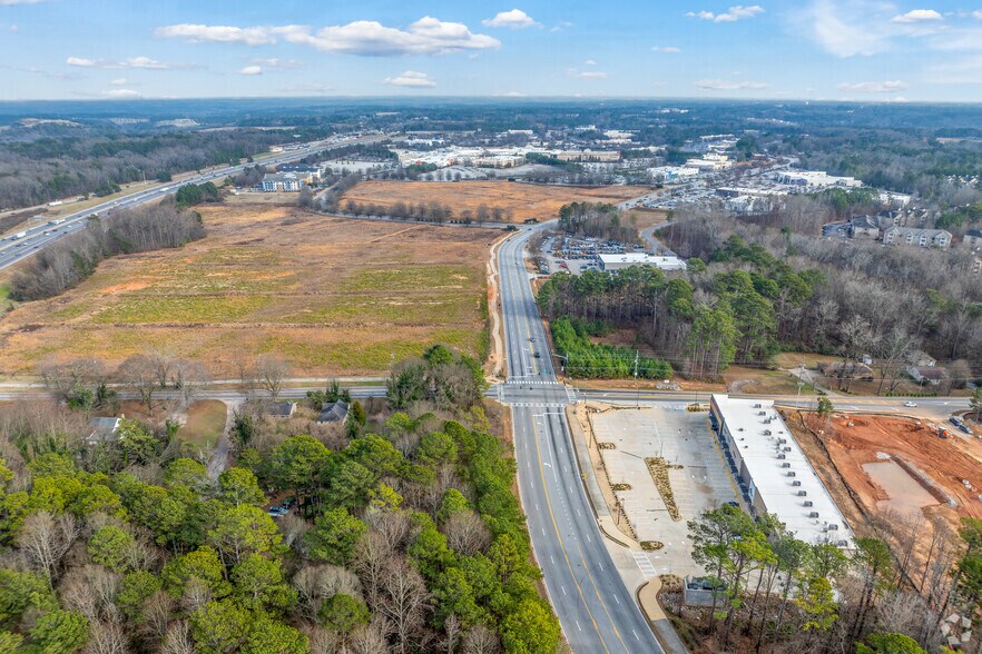 More Photos Of 7655 Mall Pky, Stonecrest Storefront For Lease