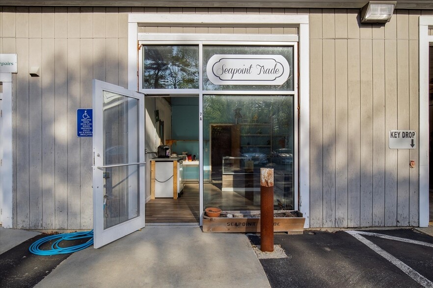 More Photos Of 7 Colonel Dr, Bourne Auto Repair For Sale