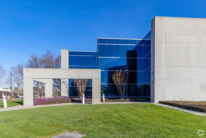 More Photos Of 3100 N 1st St, San Jose Office For Lease