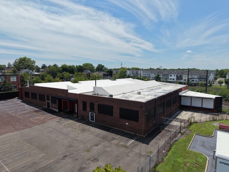 More Photos Of 201 Kriebel Ave, Lansdale Warehouse For Lease