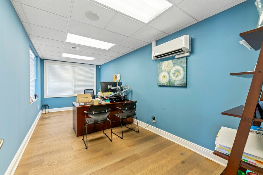 More Photos Of 330 New Brunswick Ave, Fords Office For Sale