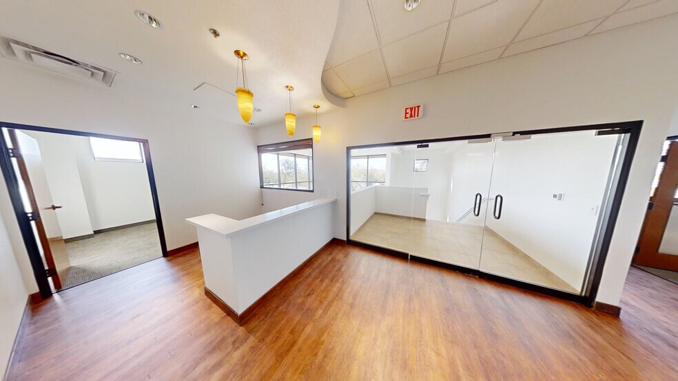 More Photos Of 16441 N 90th St, Scottsdale Research And Development For Lease