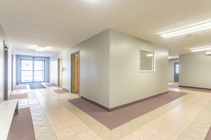 More Photos Of 2926 Main St, Caledonia Self Storage For Lease