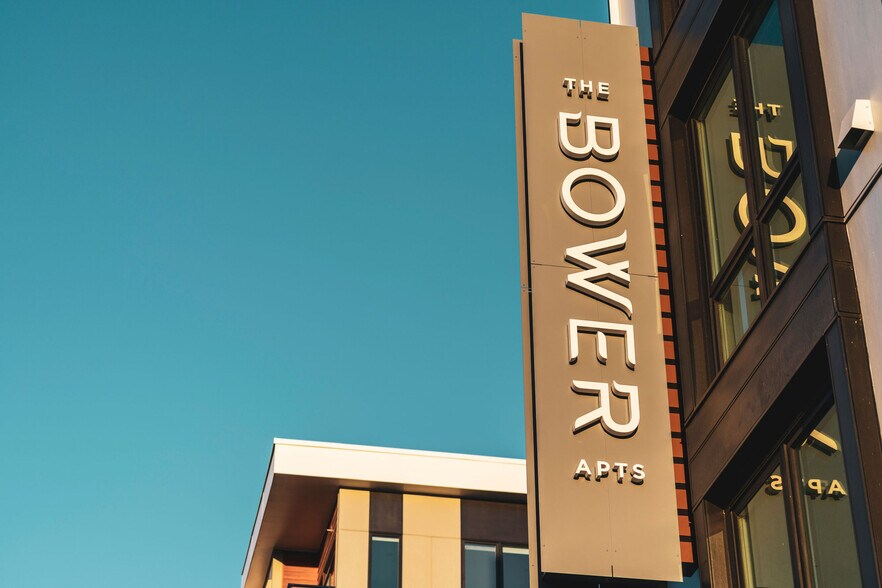 More Photos Of 11811-11821 NE 128th St, Kirkland Multifamily For Sale