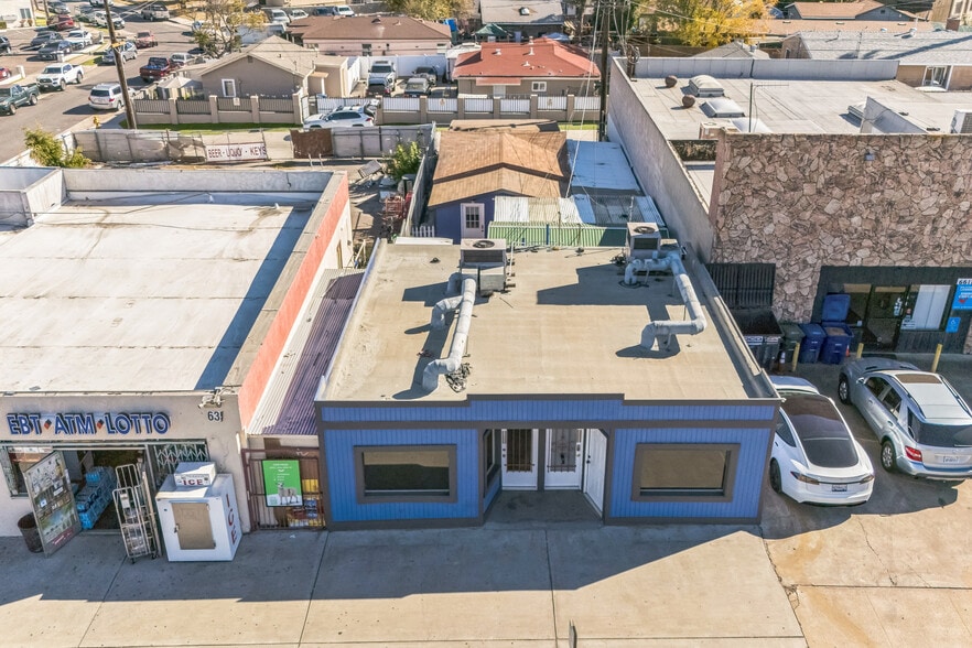 More Photos Of 641-643 El Cajon Blvd, El Cajon Storefront For Sale