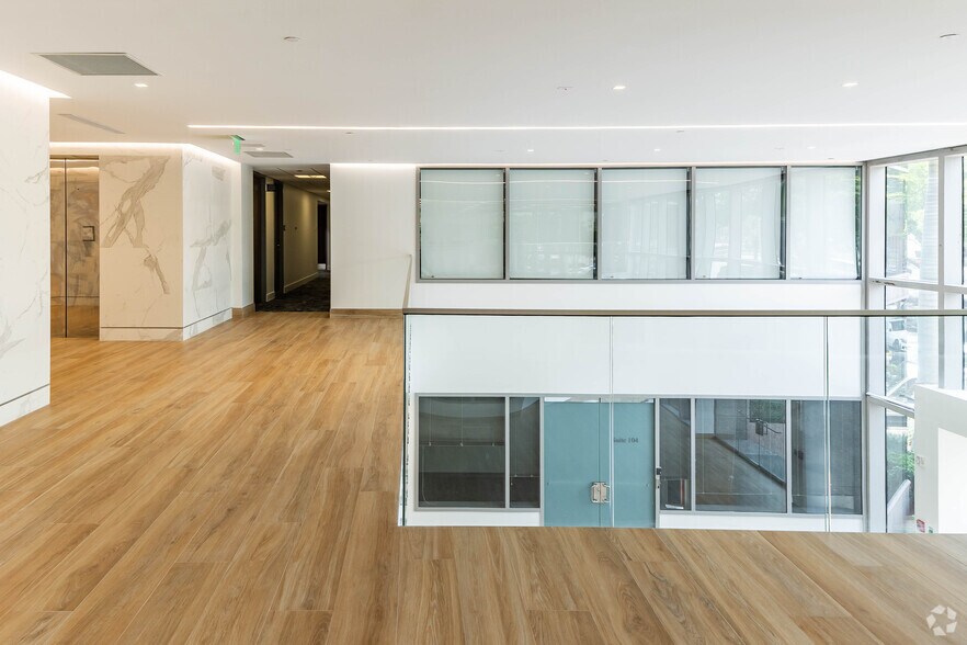 More Photos Of 600 W Hillsboro Blvd, Deerfield Beach Office For Lease