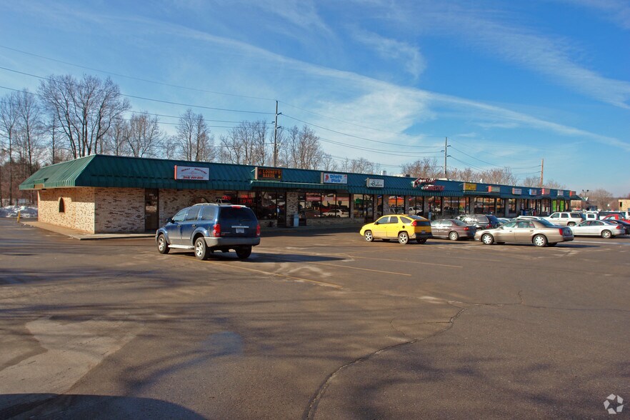 Primary Photo Of 2928-2950 E Highland Rd, Highland General Retail For Lease