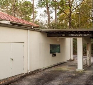 More Photos Of 4640 Woodlands Pky, The Woodlands Bank For Lease
