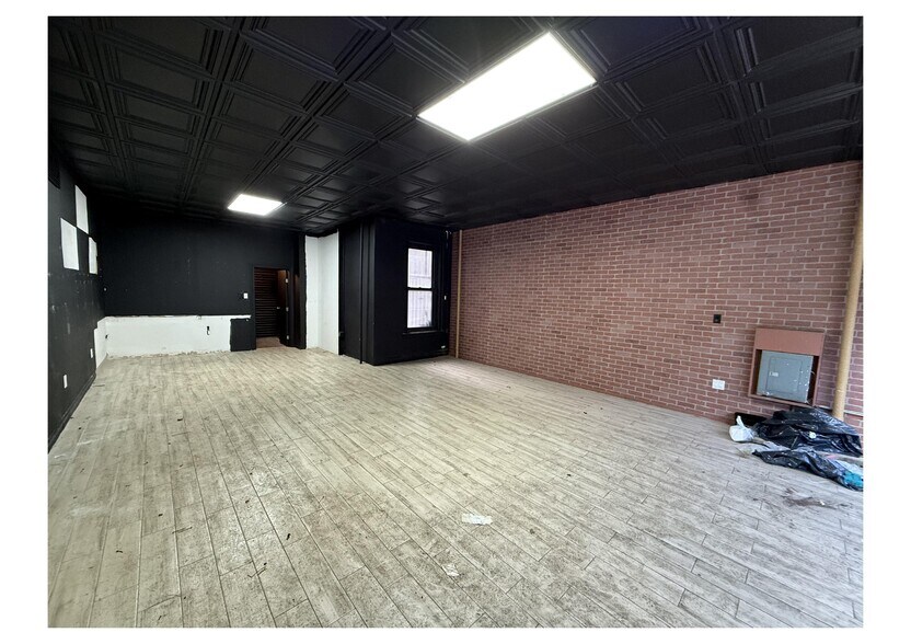 More Photos Of 4422 3rd Ave, Brooklyn Apartments For Lease
