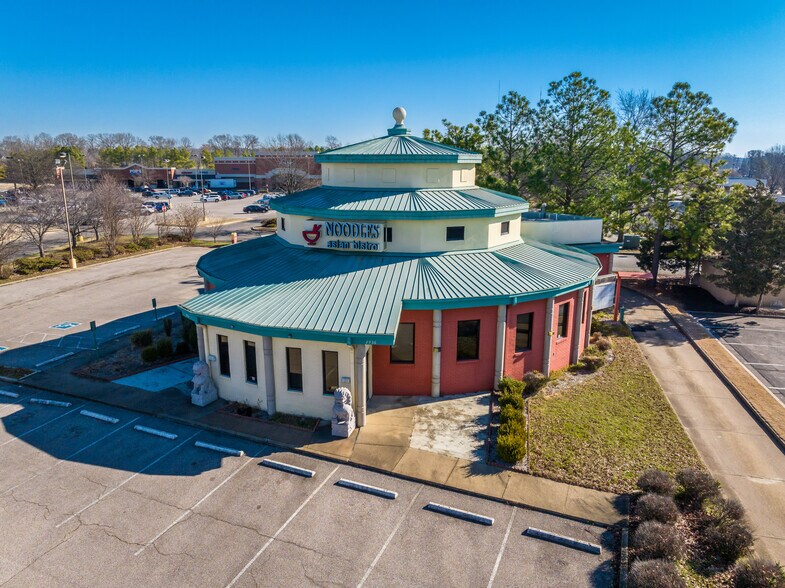 More Photos Of 2936 Kirby Whitten Rd, Memphis Restaurant For Sale