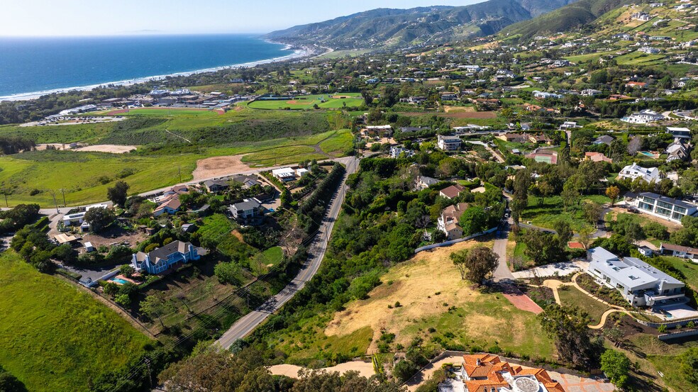 More Photos Of 5936 Busch Dr, Malibu Land For Sale