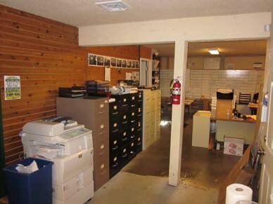 More Photos Of 8859-8863 SW Commercial St, Tigard Office For Sale