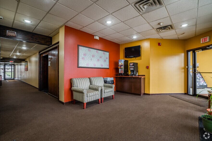 More Photos Of 4853 W Henrietta Rd, Henrietta Hotel For Sale