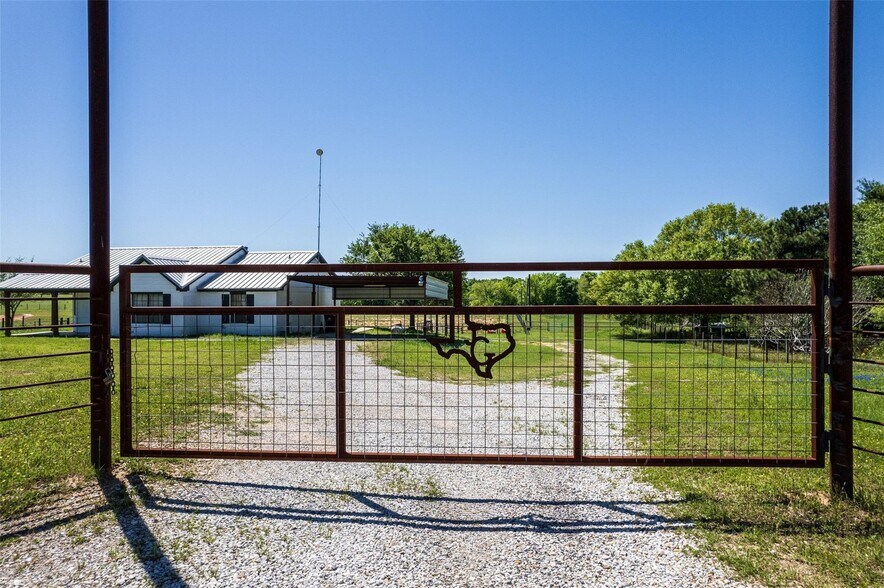 More Photos Of 15534 Meadow Creek Rd, Hockley Land For Sale