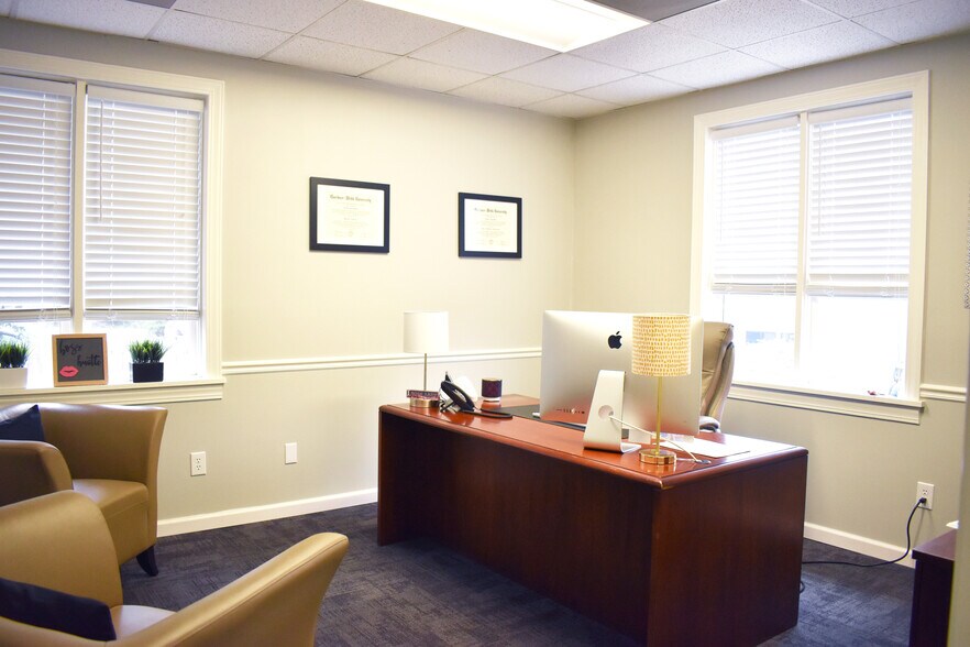 More Photos Of 511 Shepherd St, Winston-Salem Office For Lease