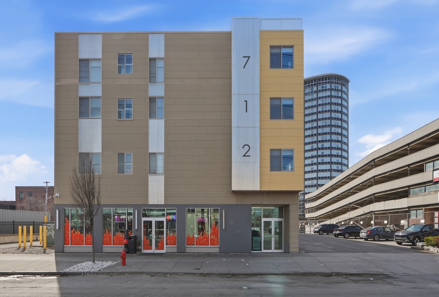 Primary Photo Of 712-714 E Fayette St, Syracuse Apartments For Sale